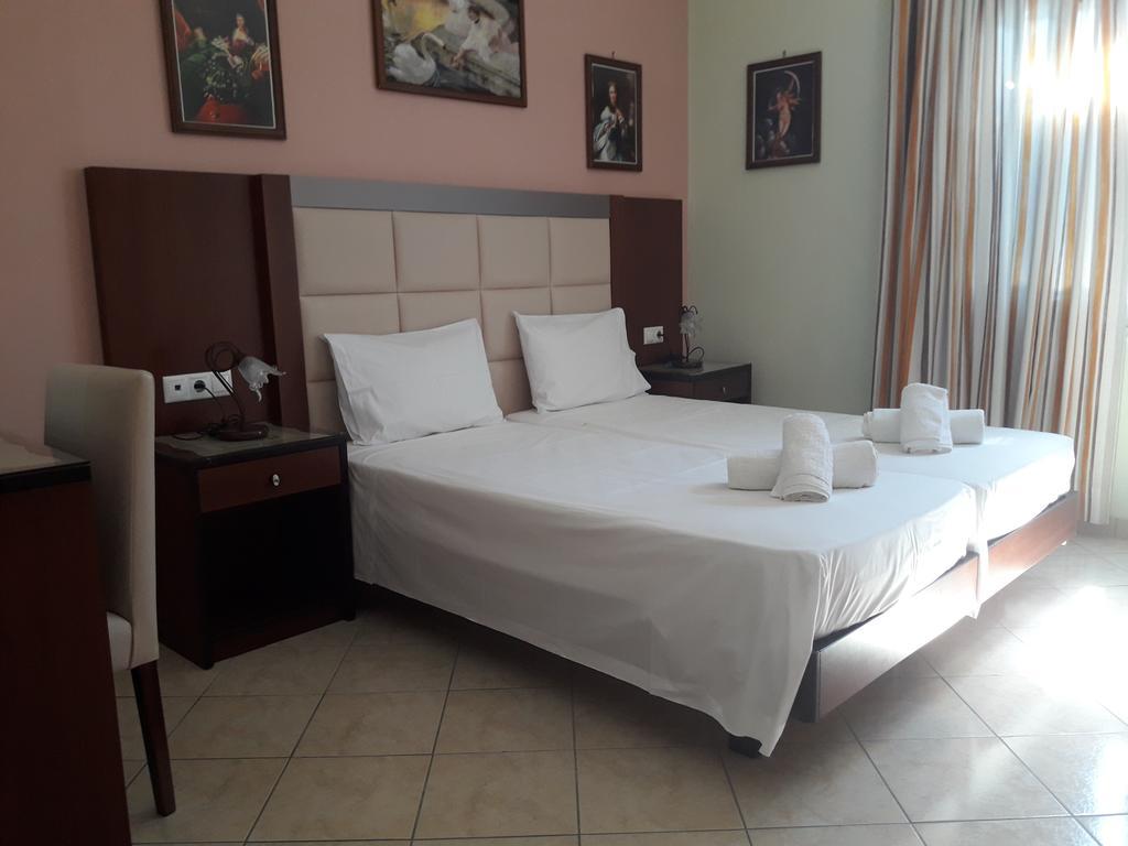 Parthenon Hotel Chora  Buitenkant foto